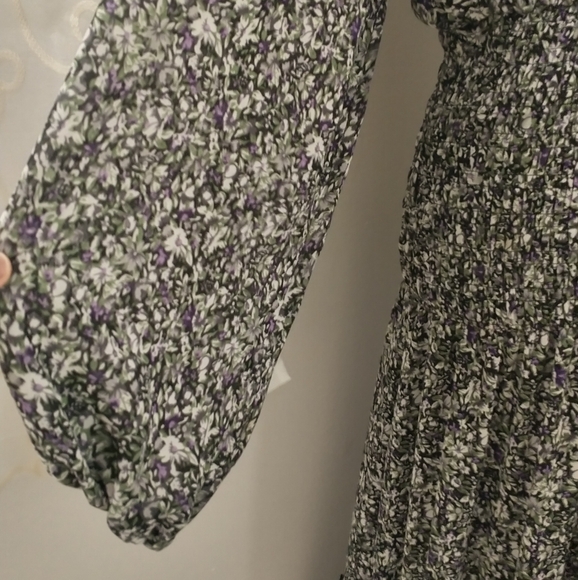 Astr floral ruffle puff sleeve asymmetrical midi dress M - Picture 3 of 11